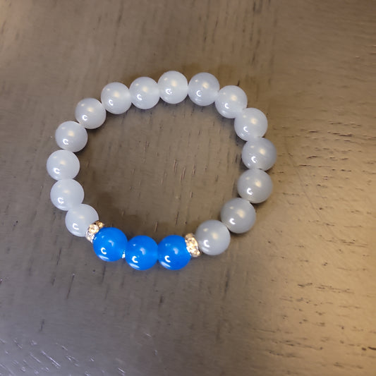 Blue/gret beaded bracelet