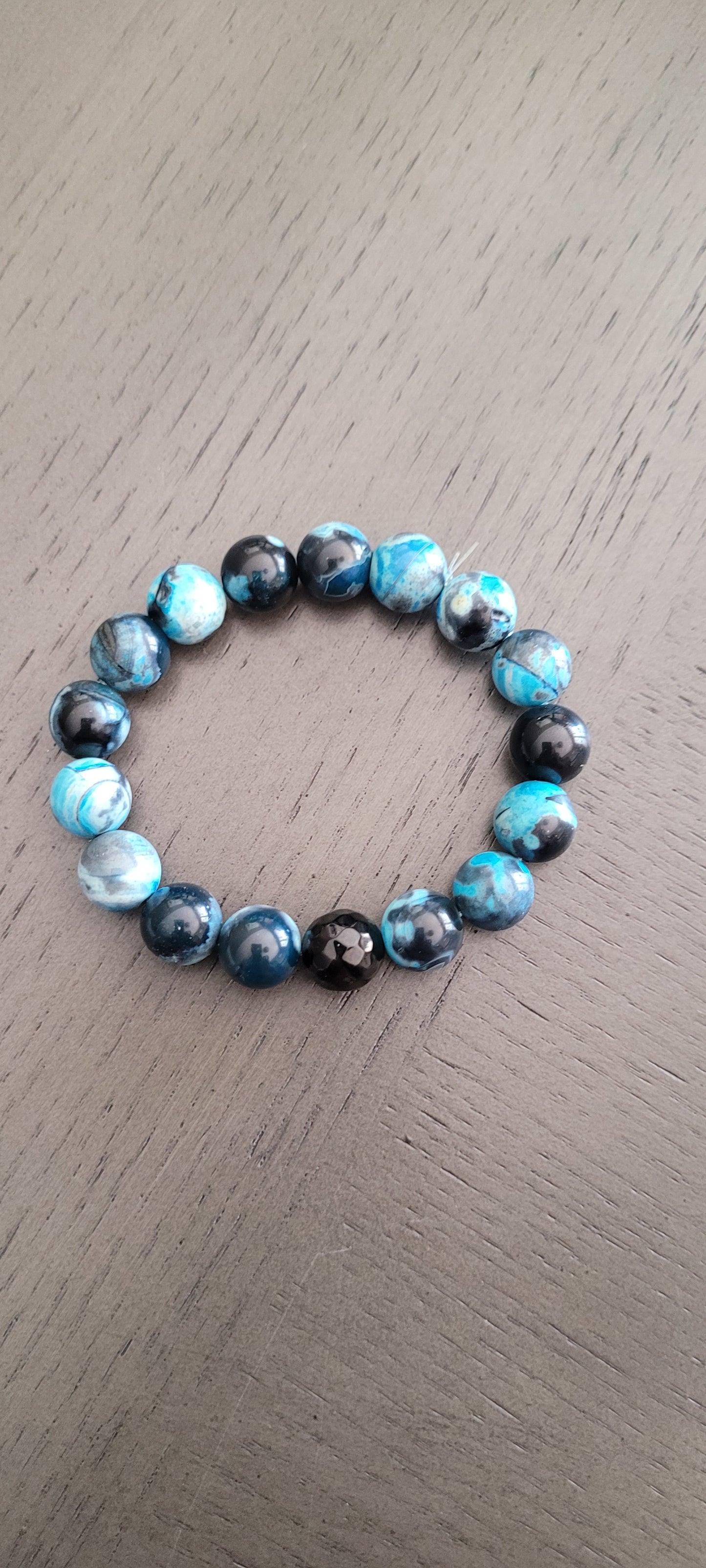 Blue swirl stretch bracelet