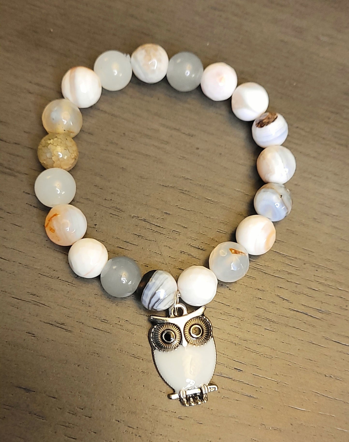 Wht and blk owl charm bead bracelet